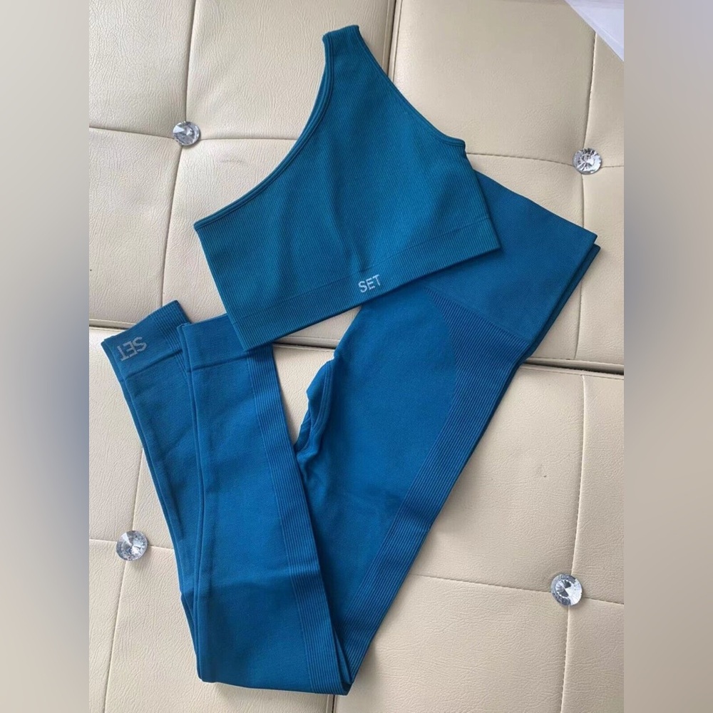 SET Active Teal Leggings and Top Set
